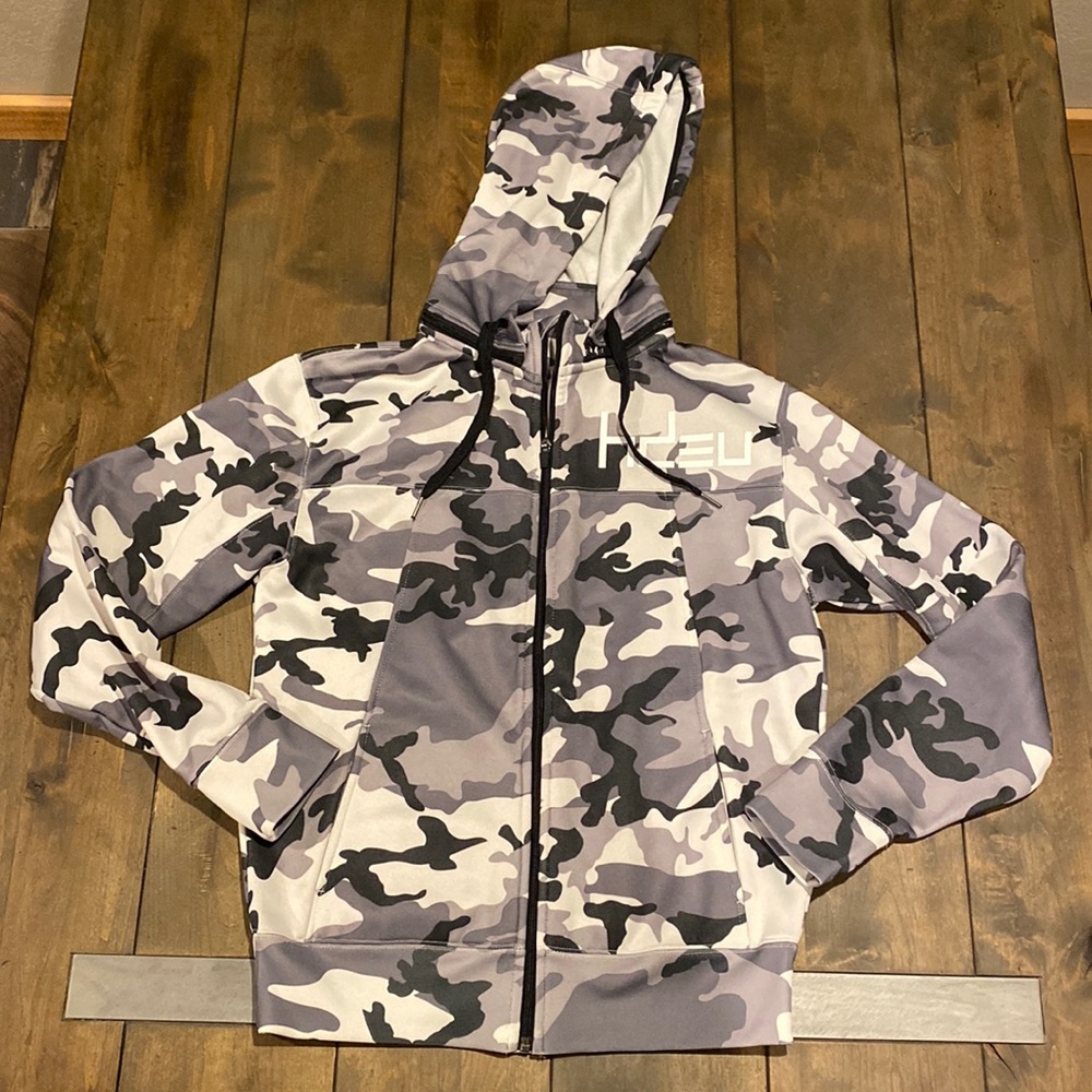 HDEU camo sweatshirt